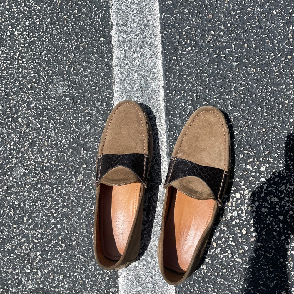 Gucci beige drivers no box